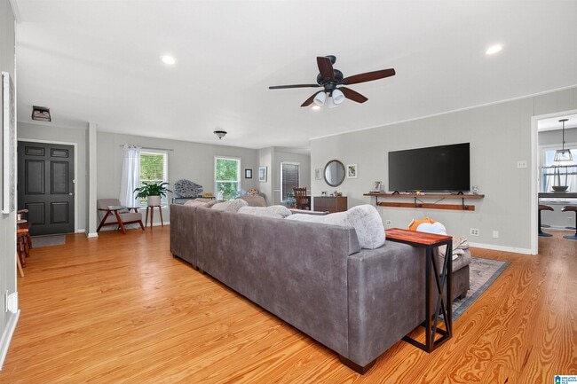 Building Photo - 1112 Blue Ridge Blvd