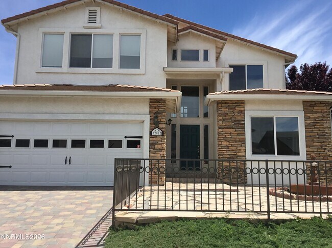 Building Photo - 3200 Cityview Terrace
