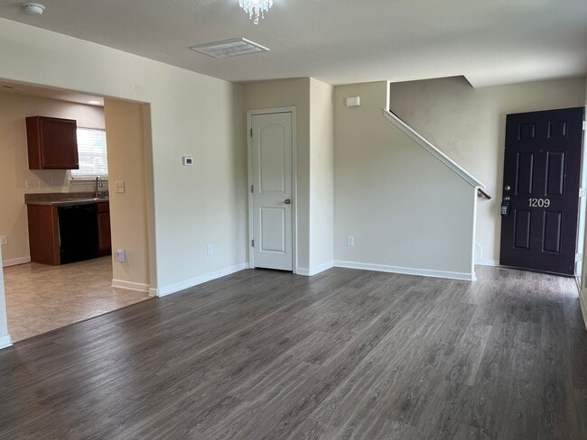 Building Photo - Charming Knightdale Residence, Available Now!