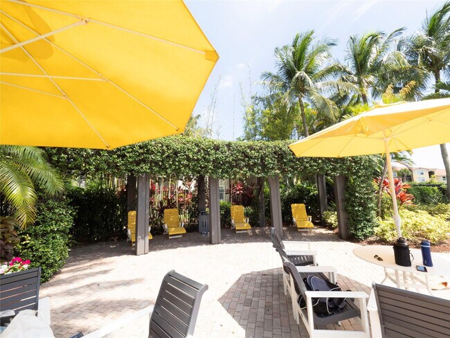 Building Photo - 15085 Michelangelo Blvd