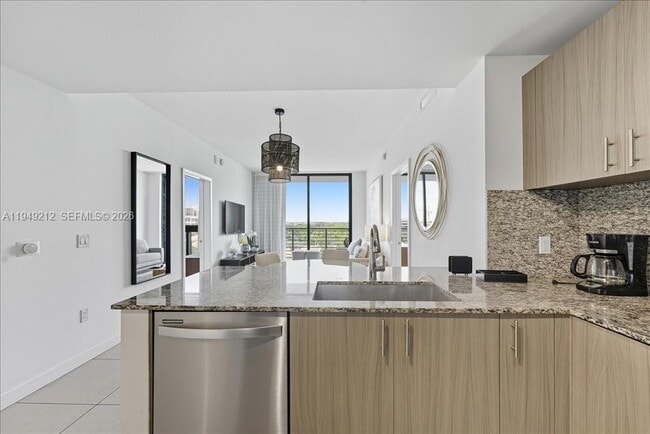 Building Photo - 5350 NW 84th Ave