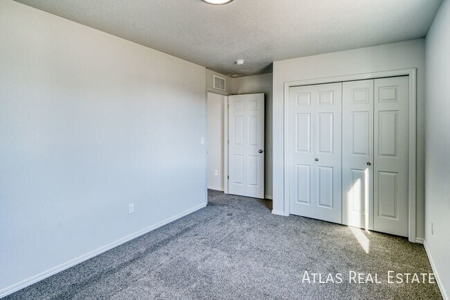 Building Photo - 12665 Lignite Dr