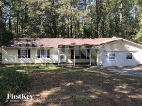 Building Photo - 992 Rampart Pl