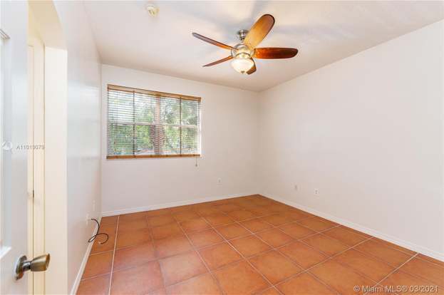 Building Photo - 632 SW 107th Ave