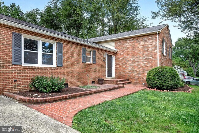 Building Photo - 1514 Gingerwood Ct