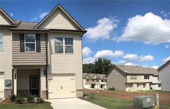 Building Photo - 370 Turtle Creek Dr