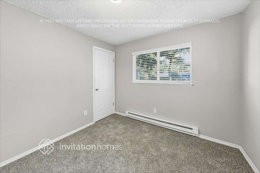 Building Photo - 12428 42nd Ave NE