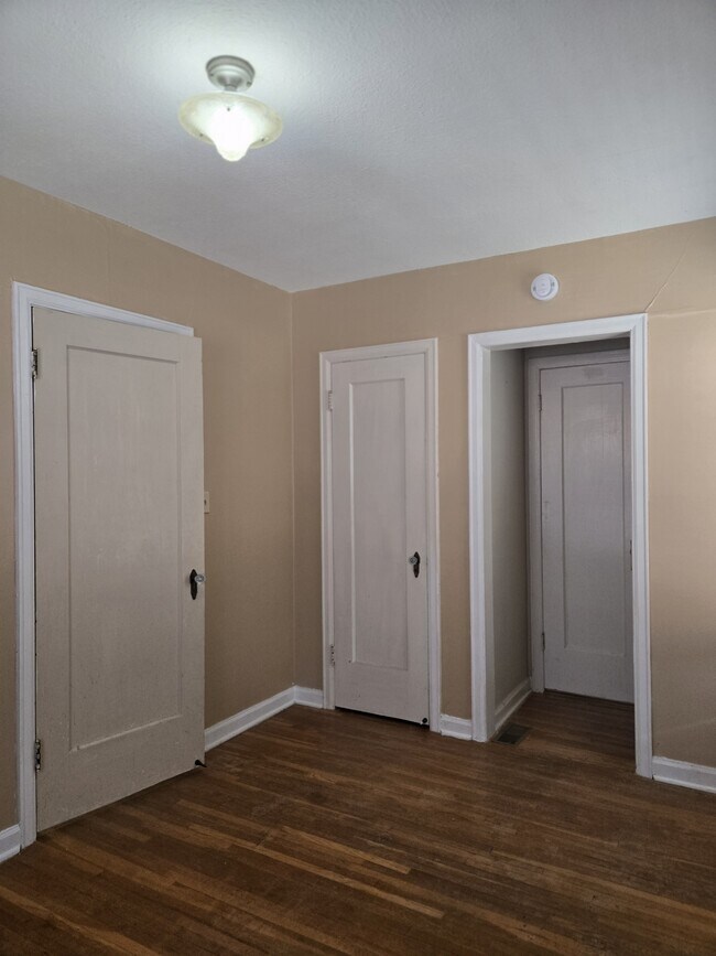 Building Photo - 4105 E Orme St