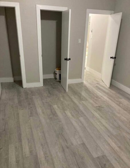 Building Photo - 7 Cottage Street Ext