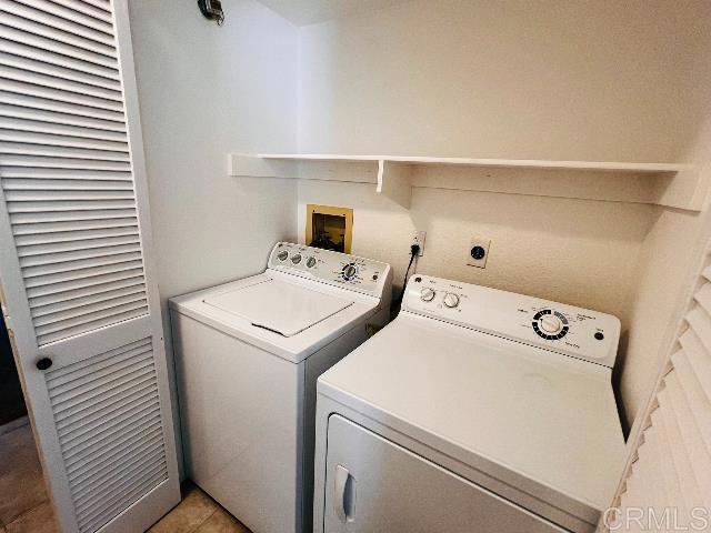 Building Photo - 2834 Hillsboro Ct