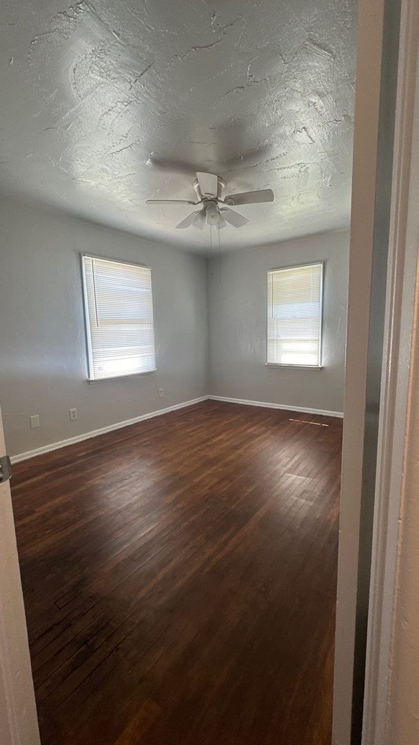 Building Photo - Totally Remodeled 2 Bed 1 Bath SW OKC!  $8...