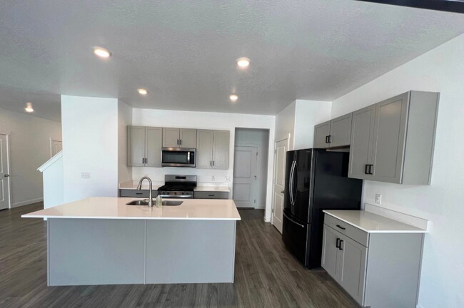 Building Photo - 632 Sugar Beet Dr