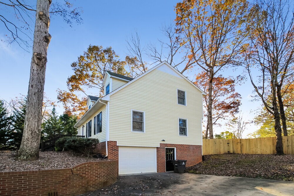 Building Photo - 3112 Hickory Ridge Dr