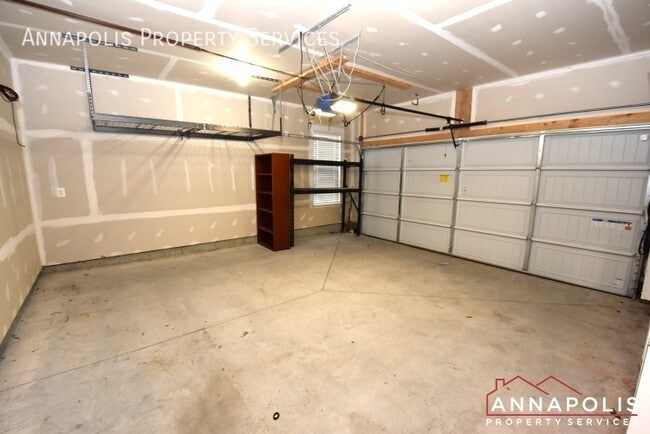 Building Photo - 7736 Cresap Ln