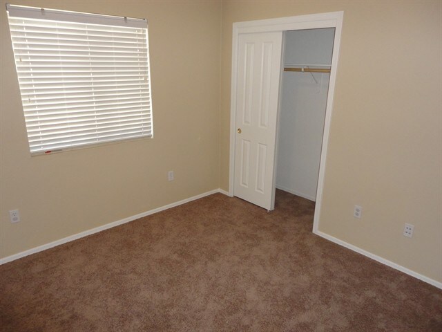 Building Photo - 6563 E Ladonna Ln