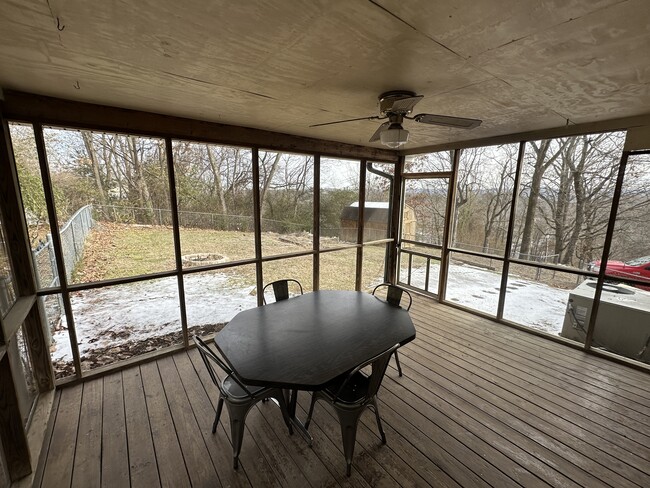 Screened Porch - 511 Bitsy Ln