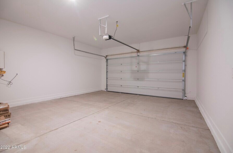2 Car Garage - 4882 E Helena Dr