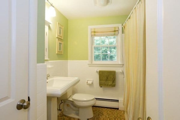 Building Photo - 80 Adams St