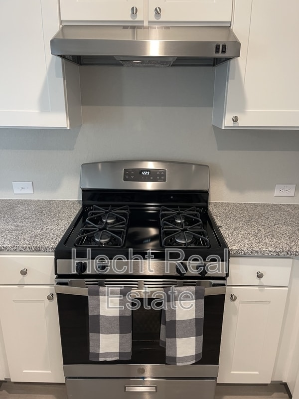 Building Photo - 10727 Prusiner Dr