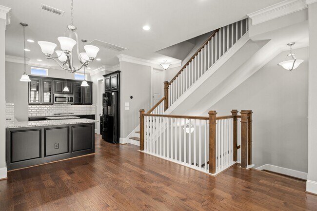 Building Photo - 6703 Highclere Manor Ln