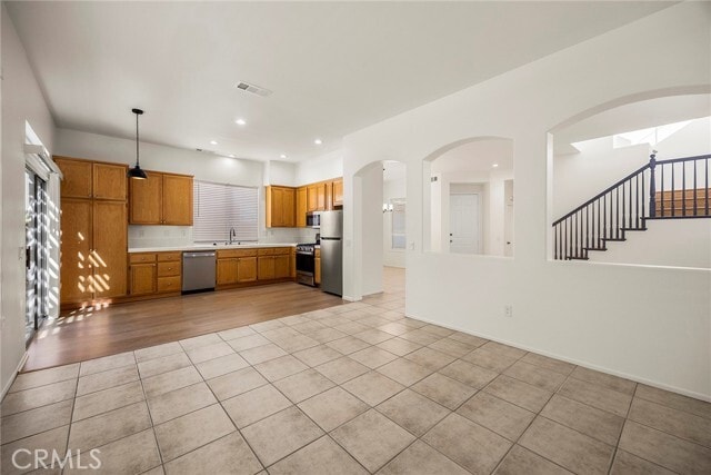 Building Photo - 966 Cimarron Ln