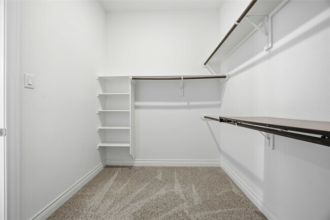 Building Photo - 5238 Pickford Grove Ln
