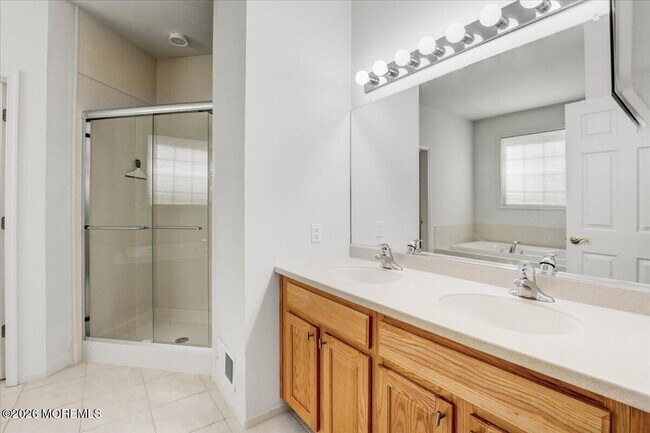 Building Photo - 3 Vancleve Rd