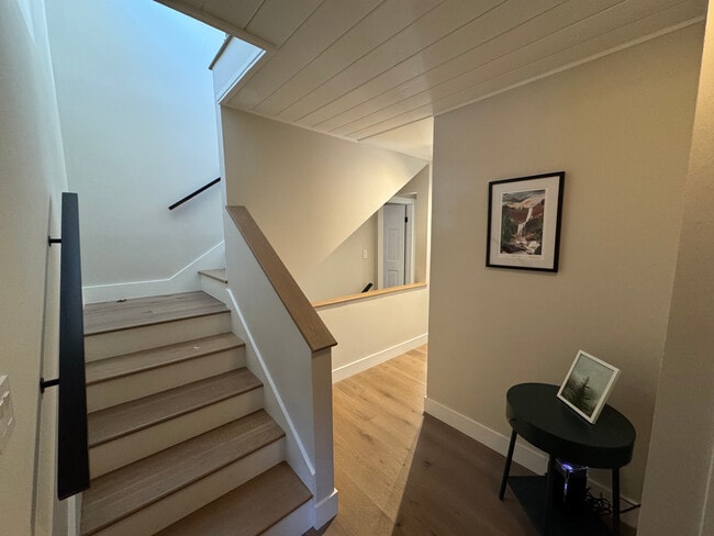 Building Photo - 1393 NY-296