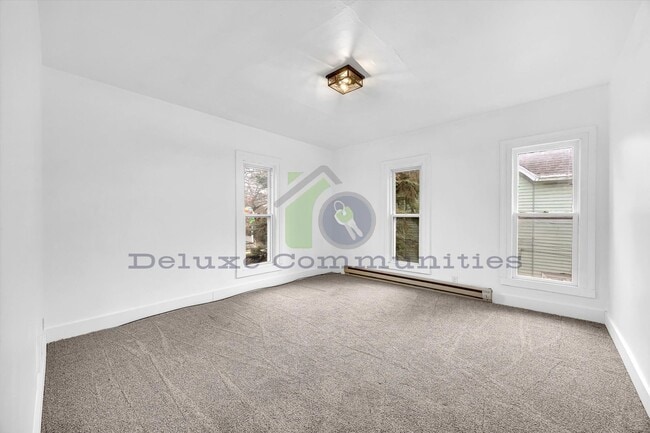 Building Photo - 1011 Jennette Ave NW