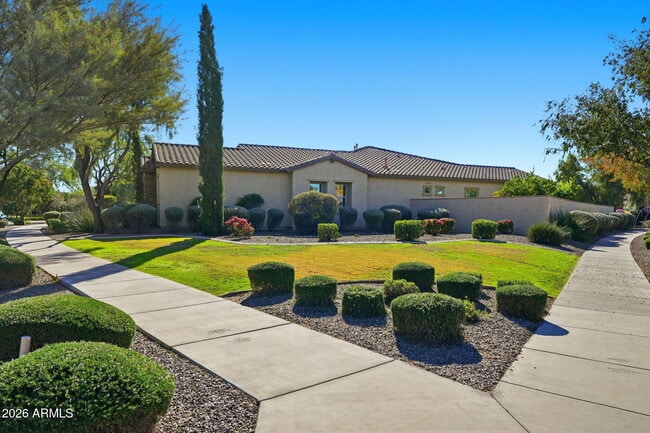 Building Photo - 4908 S Figueroa Ln