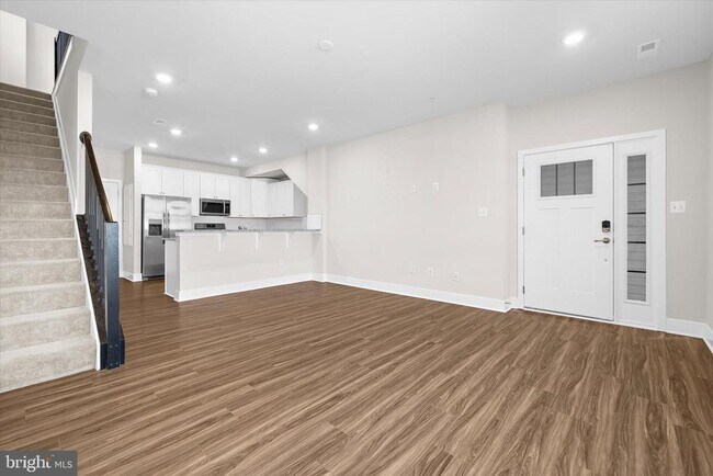 Building Photo - 7738 Port Capital Dr