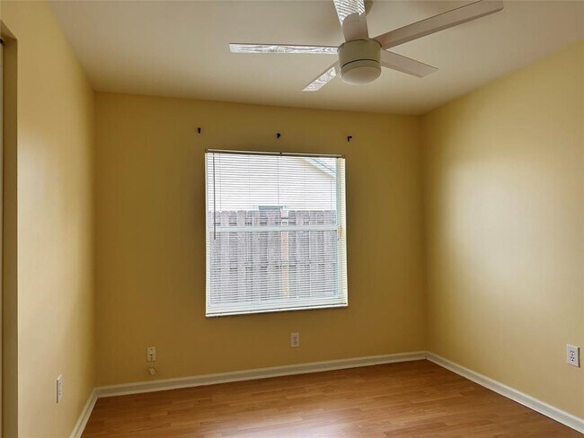 Building Photo - 5221 NW 65th Ave