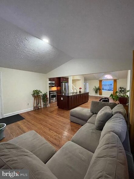 Building Photo - 402 Kojun Ct