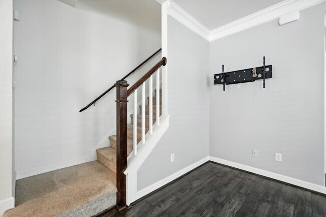 Building Photo - 5440 Safe Harbour Way