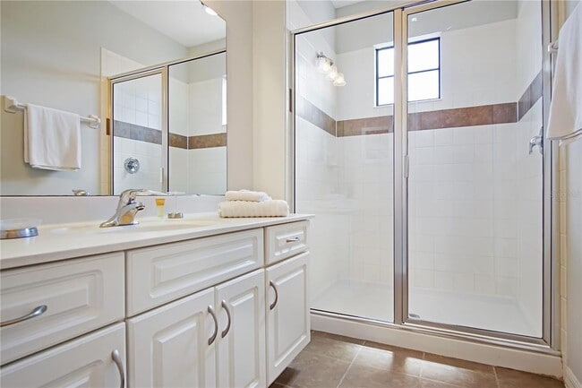 Building Photo - 2545 Rosemont Cir