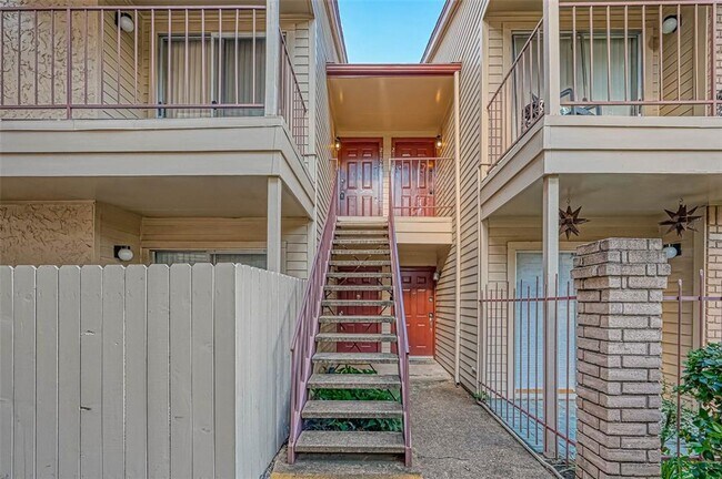 Building Photo - 2120 El Paseo St