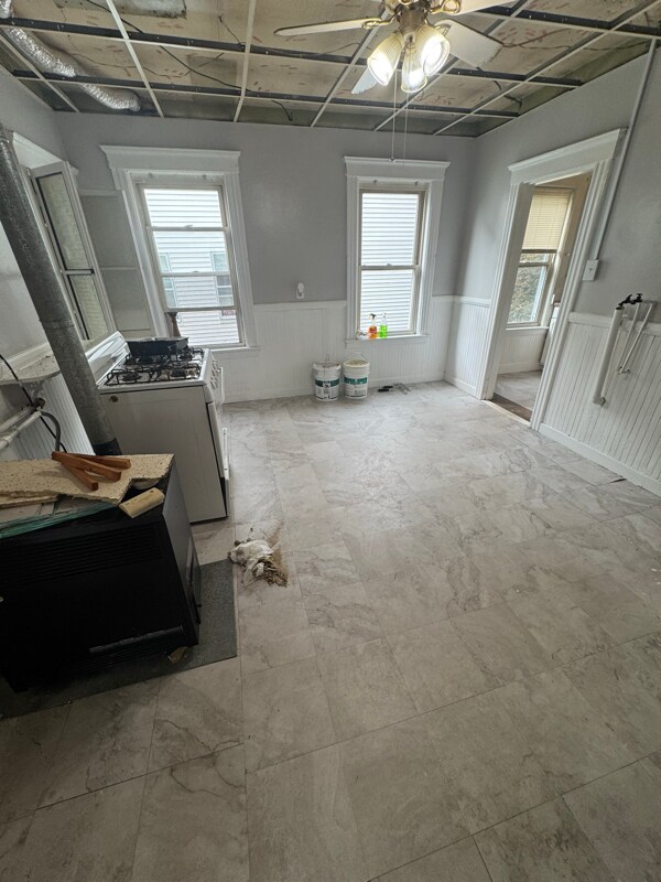 Building Photo - 39 Stanton St