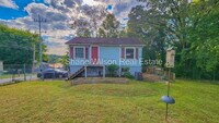 Building Photo - 1114 Rockway Dr