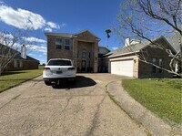 Building Photo - 6321 Oso Pkwy