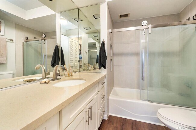 Building Photo - Kakaako 1/1/1 in "One Waterfront"