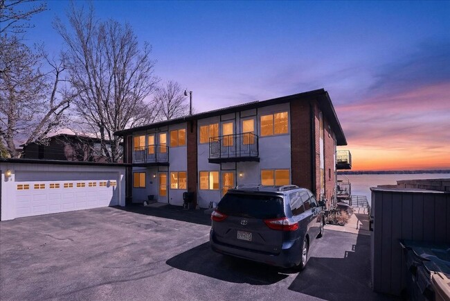 Building Photo - Urban Oasis on the Lake- Condo in Downtown Madison