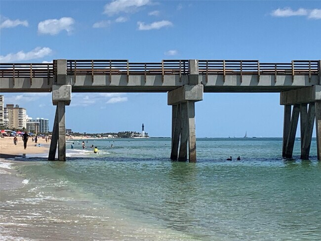 Building Photo - 133 N Pompano Beach Blvd