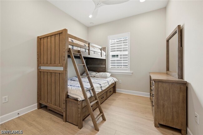 Building Photo - 5891 Haiti Dr