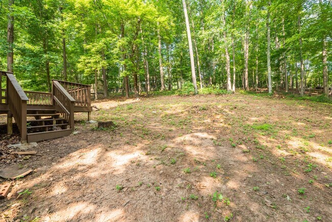 Building Photo - 7833 Foxwood Dr