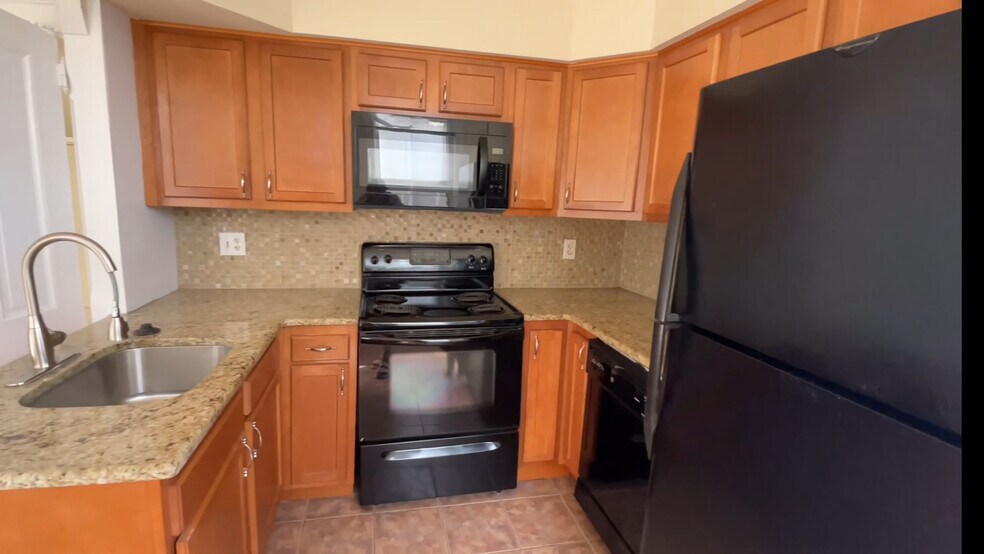 Kitchen - 2034 Green St