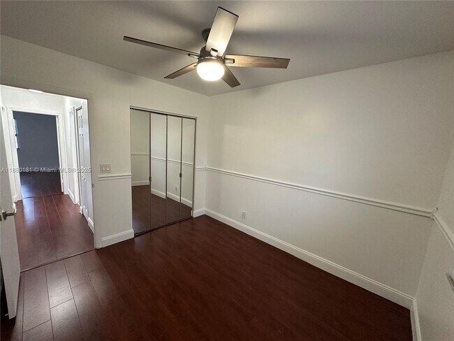 Building Photo - 2761 SW 58th Manor