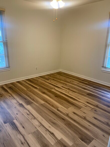 Building Photo - 4320 Guthrie Cir