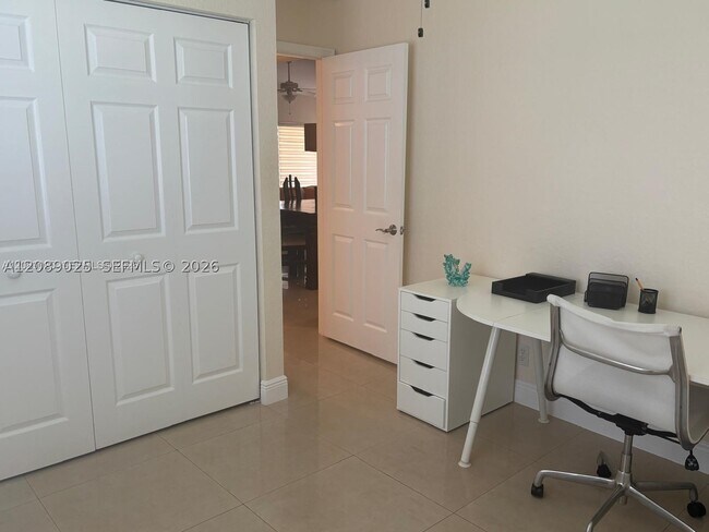 Building Photo - 1314 Canary Island Dr