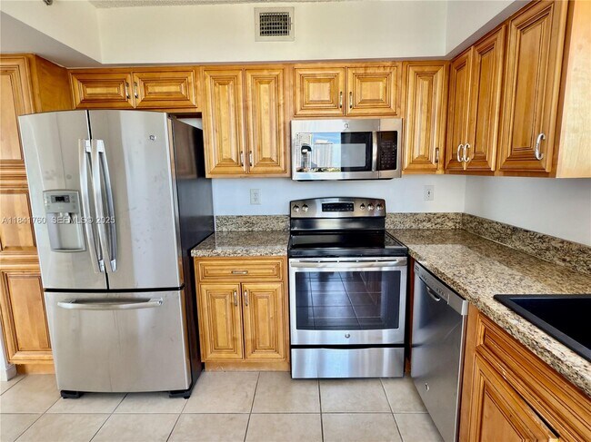 Building Photo - 3300 NE 192 St