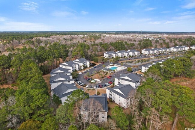 Building Photo - 1204 River Oaks Dr